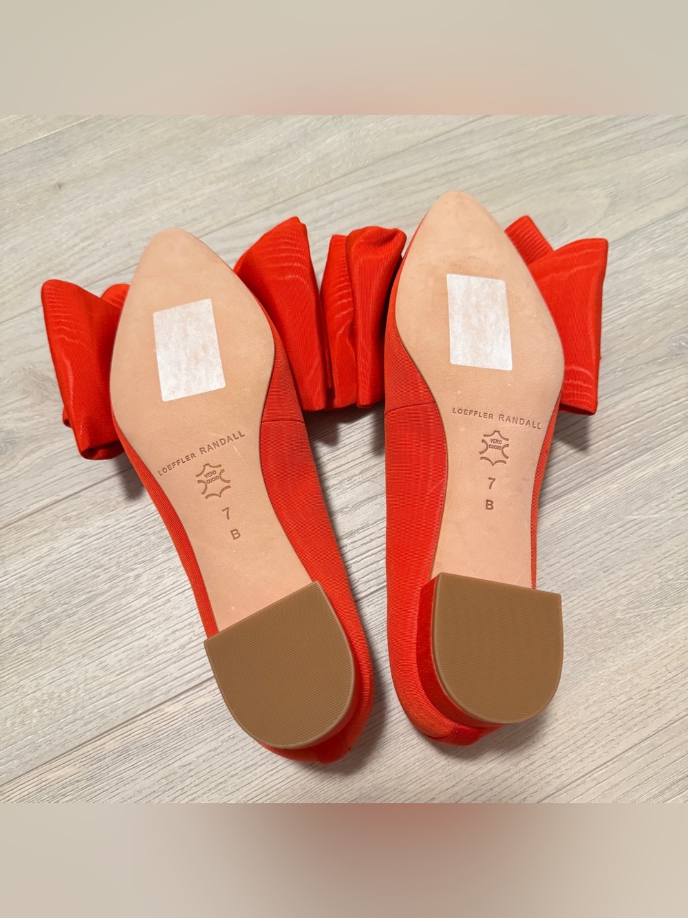 Loeffler Randall statement Red Bow Flat size 7 - Picture 6 of 6